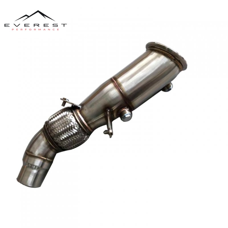 BMW 304i F30 Downpipe — photo 1